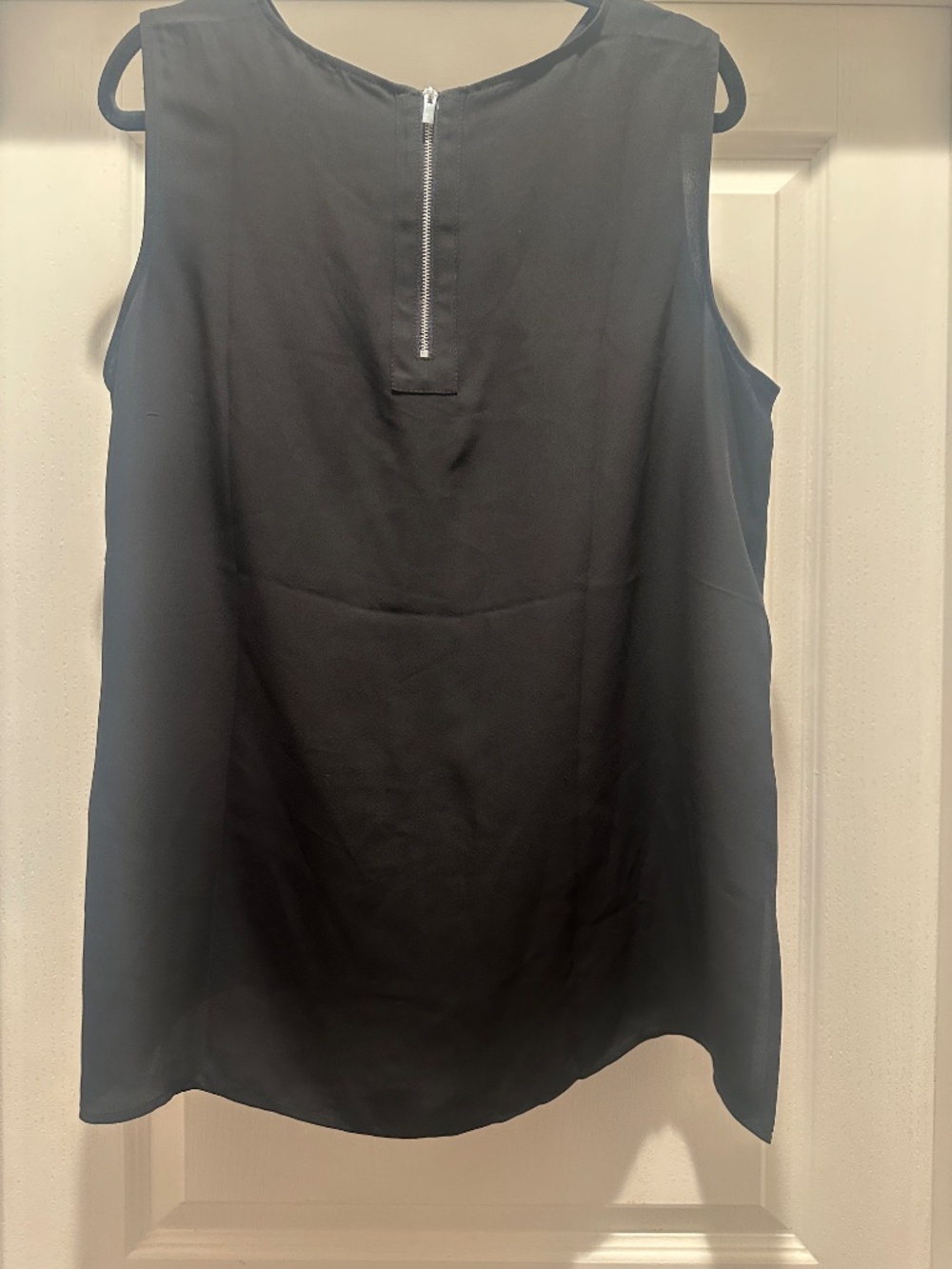 Chico's Crepe Clarissa Tank Zippered Back Closure - Picture 4 of 6